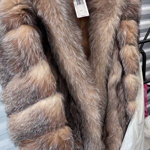 Luxurious Faux Fur Coat in Brown